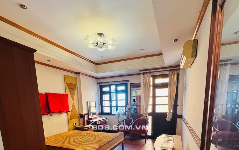 Bán nhà HXH, 1 căn ra MT Trương Công Định P.14 Tân Bình 67m2 3Tầng 3PN. Chỉ 10.8 Tỷ còn TL với chính chủ.